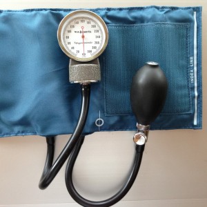 sphygmomanometer-915652_960_720-300x300.jpg