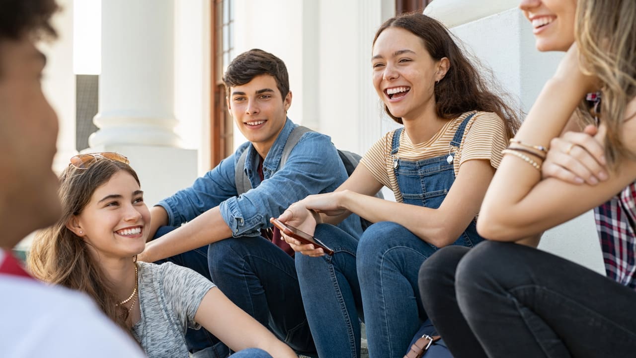 Teens-talking-.jpg